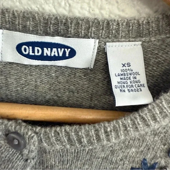 Vintage Old Navyy Button Front Sweater Size XS 100% Lambswool - Picture 2 of 3